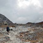 Der letzte Teil des Weges vom Larke Pass nach Bhimtang