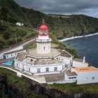 Der Leuchtturm „Farol Ponta do Arnel“