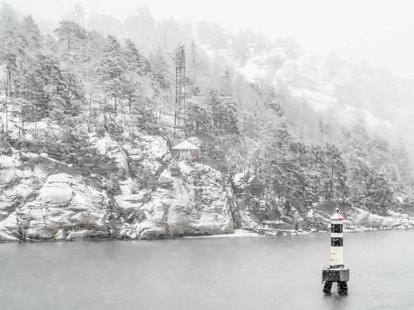 der Leuchtturm im Fjord