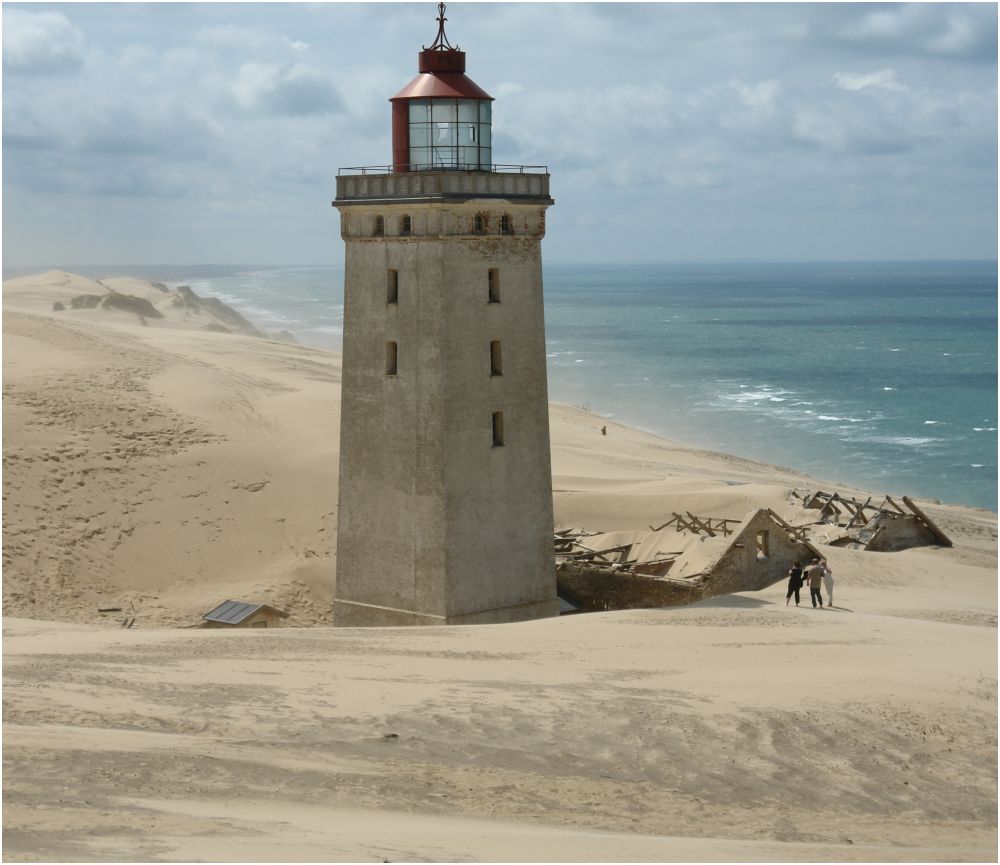 Der Leuchtturm in der Wanderdüne