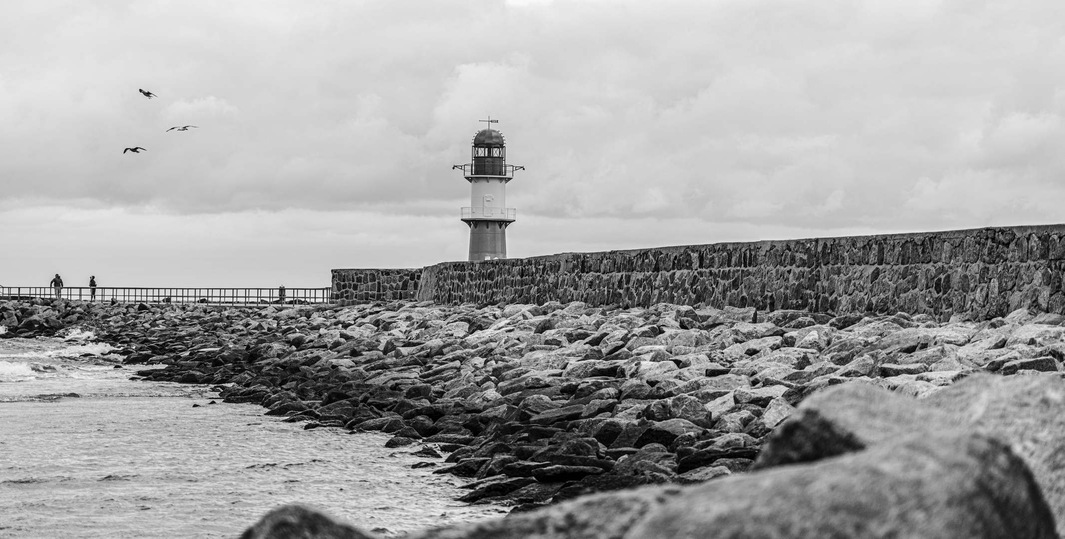 Der Leuchtturm von Warnemünde