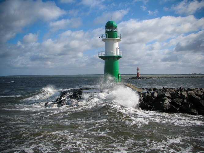 Der Leuchtturm von Warnemünde