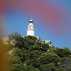 Der Leuchturm von Cala Ratjada vom Wasser aus