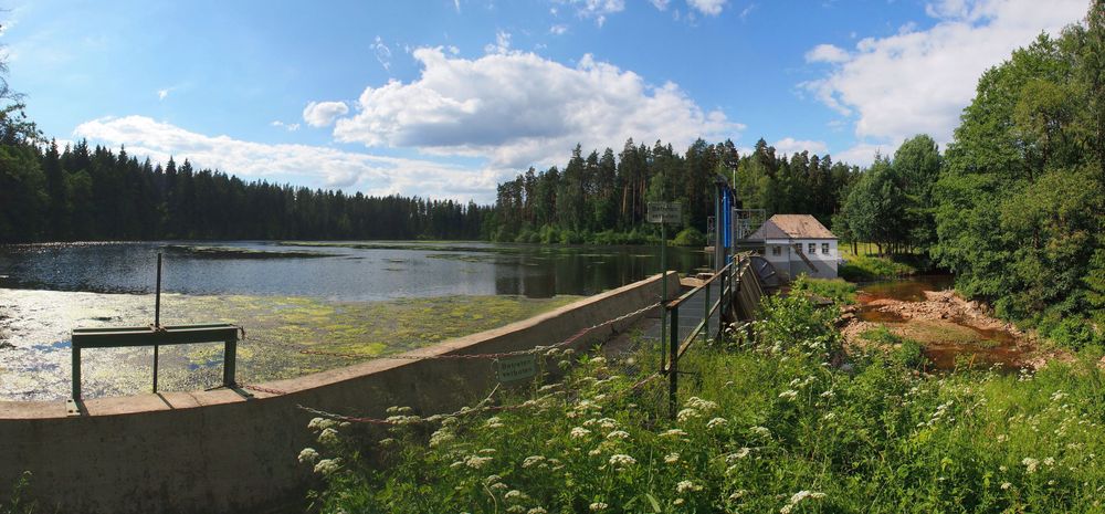 Der Leupoldshammer-Stausee bei Hendelhammer 