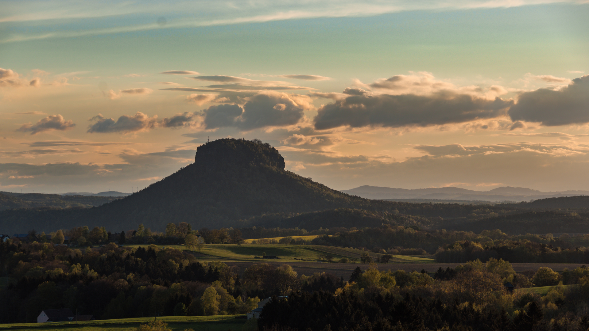 Der Lilienstein im Abendlicht