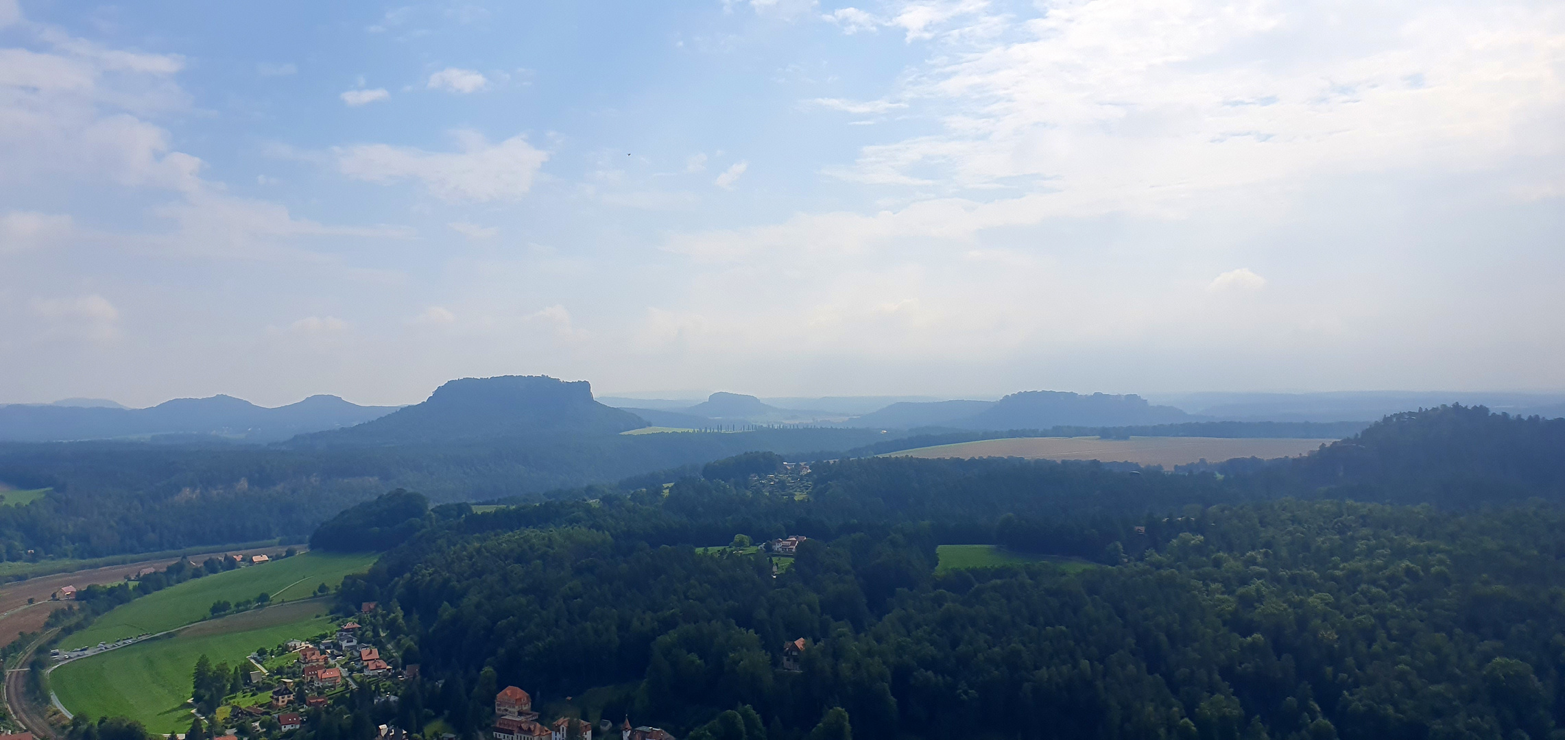 Der Lilienstein im Dunst