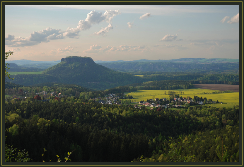 Der Lilienstein vom Papststein aus