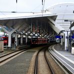 Der Lotse ist nun vorne auf der Lok von Salzburg Hbf .....