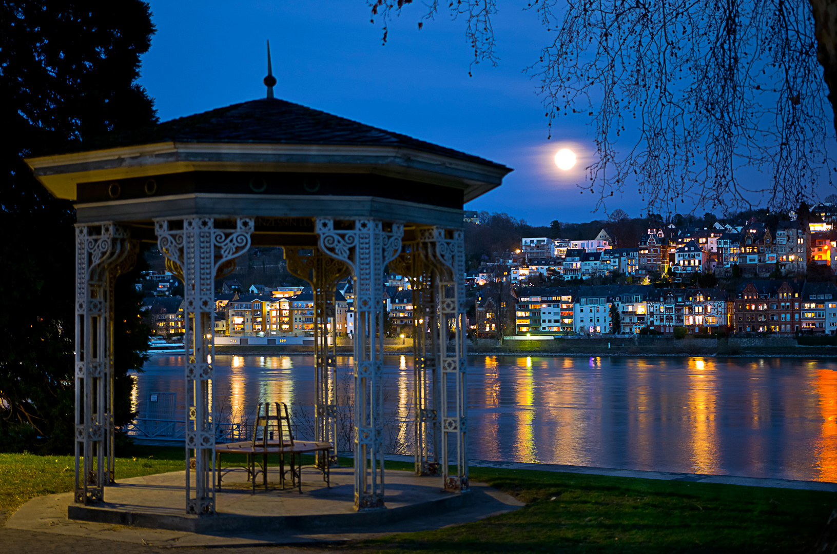 Der Luisen/Salvetempel in den Augustaanlagen, Koblenz