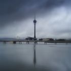 Der Macao Tower - bis in die Wolken