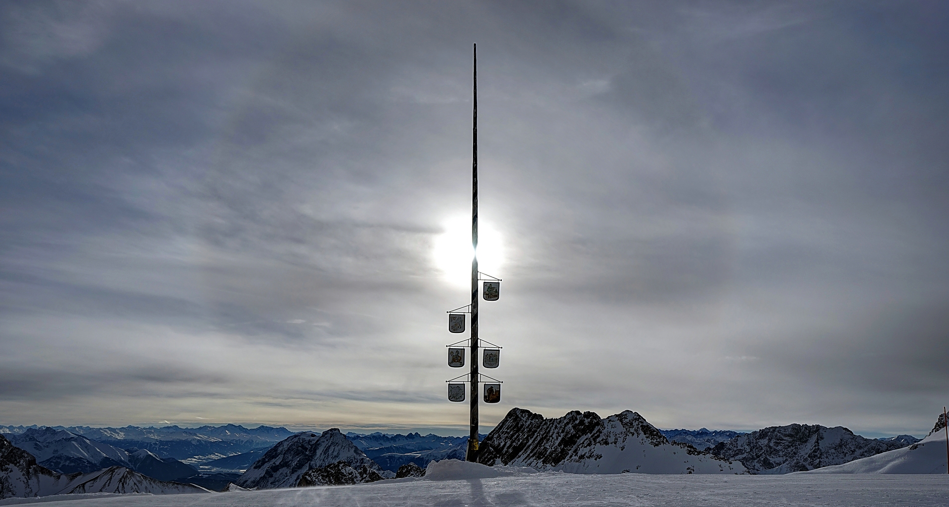 Der Maibaum auf der Zugspitze