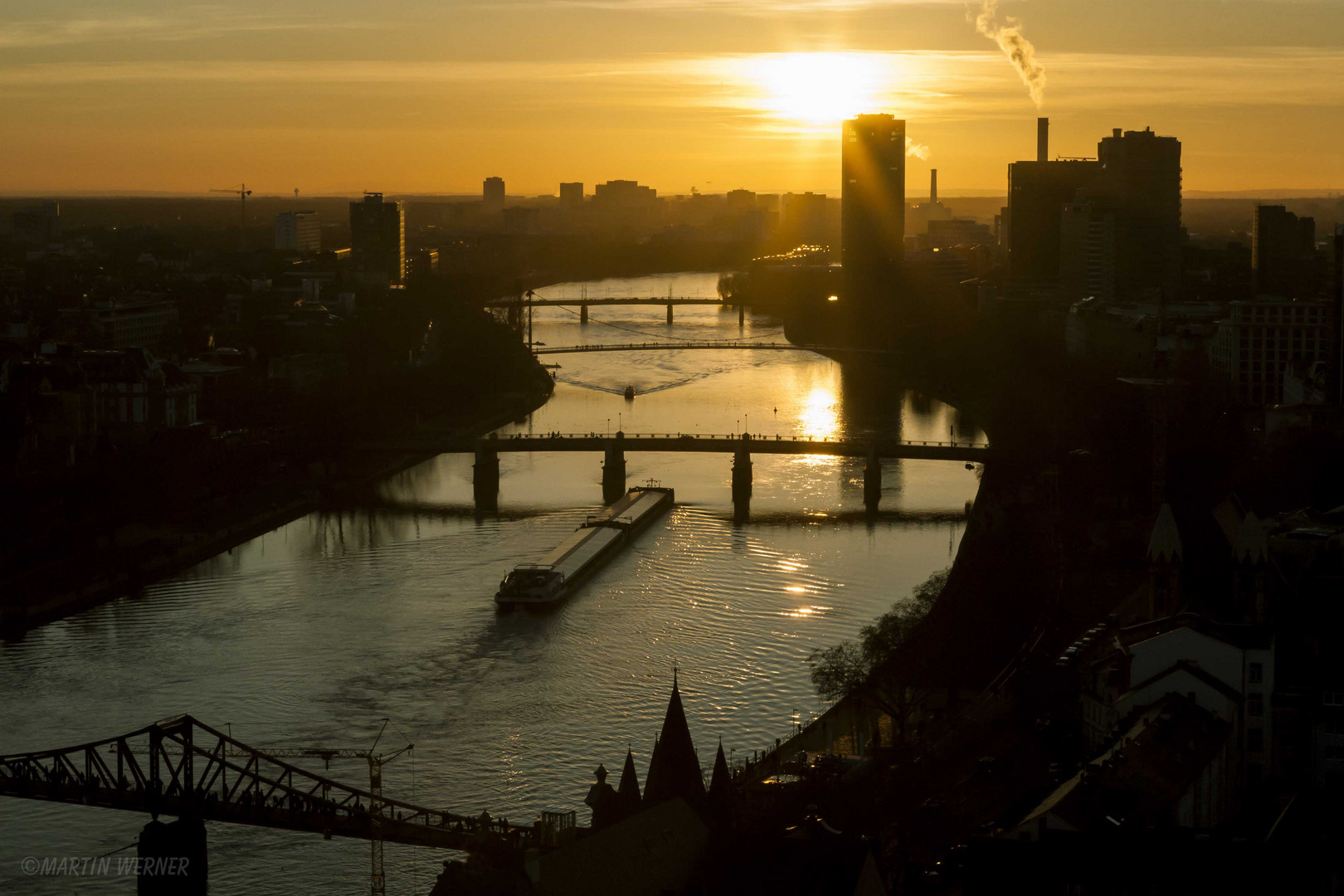 der Main mit Frankfurt