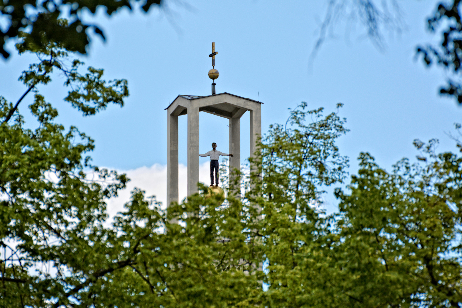 der mann im Turm in Kassel