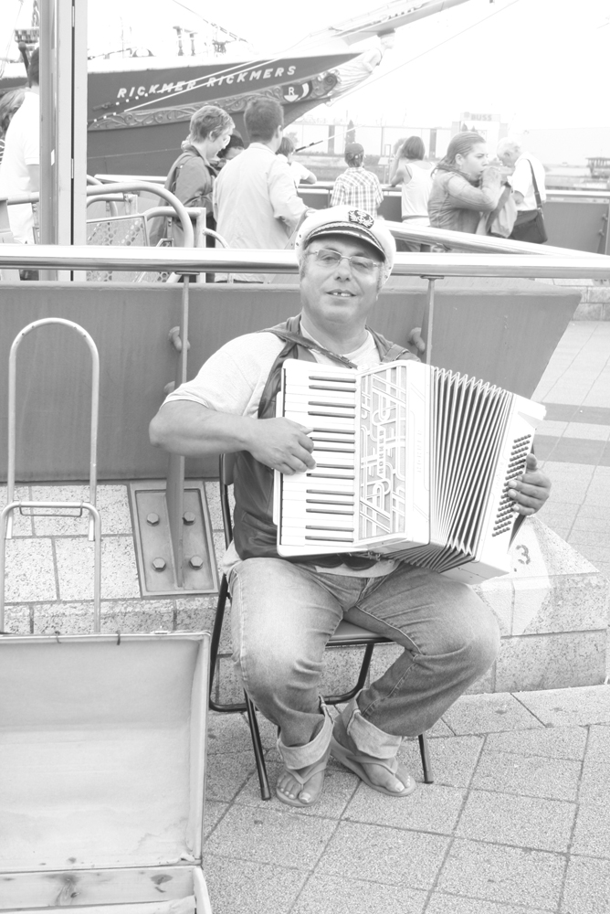 Der Mann mit der Ziehharmonika