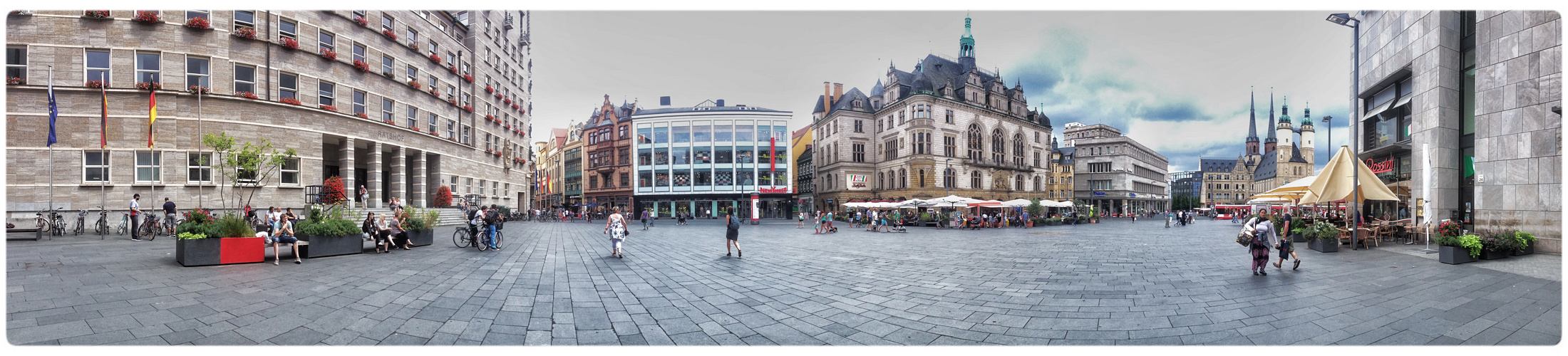 Der Markplatz zu Halle an der Saale