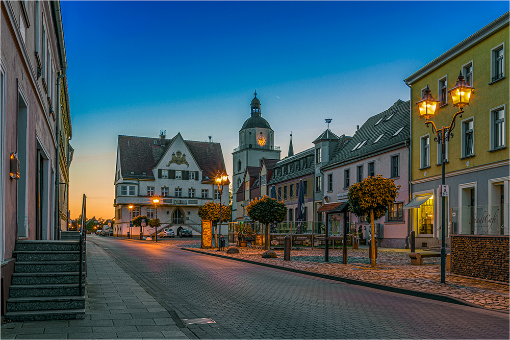 Der Markt mit Rathaus in Barby