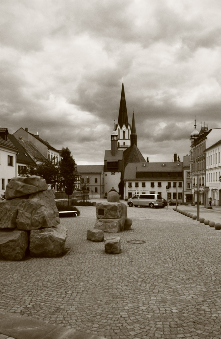 Der Markt zu Burgstädt in Sachsen Bild 1