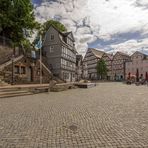 Der Marktplatz an einem Sonntag morgen