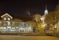 Der Marktplatz in Gräfrath ...