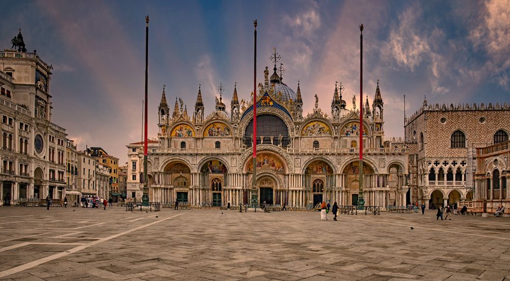 Der Markusdom   Basilica di San Marco