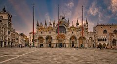 Der Markusdom   Basilica di San Marco