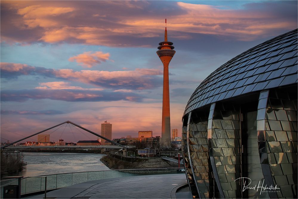 der Medienhafen .....