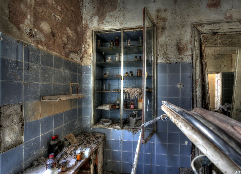 Der Medizinschrank..... Foto & Bild | fotos, kurort, spezial Bilder auf