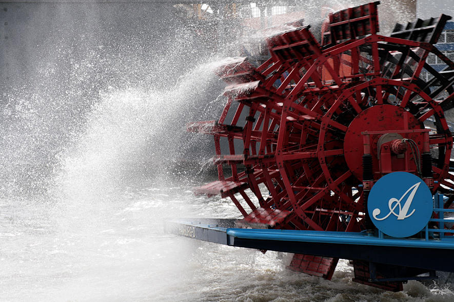 Der Mississippi-Dampfer (auf der Elbe)