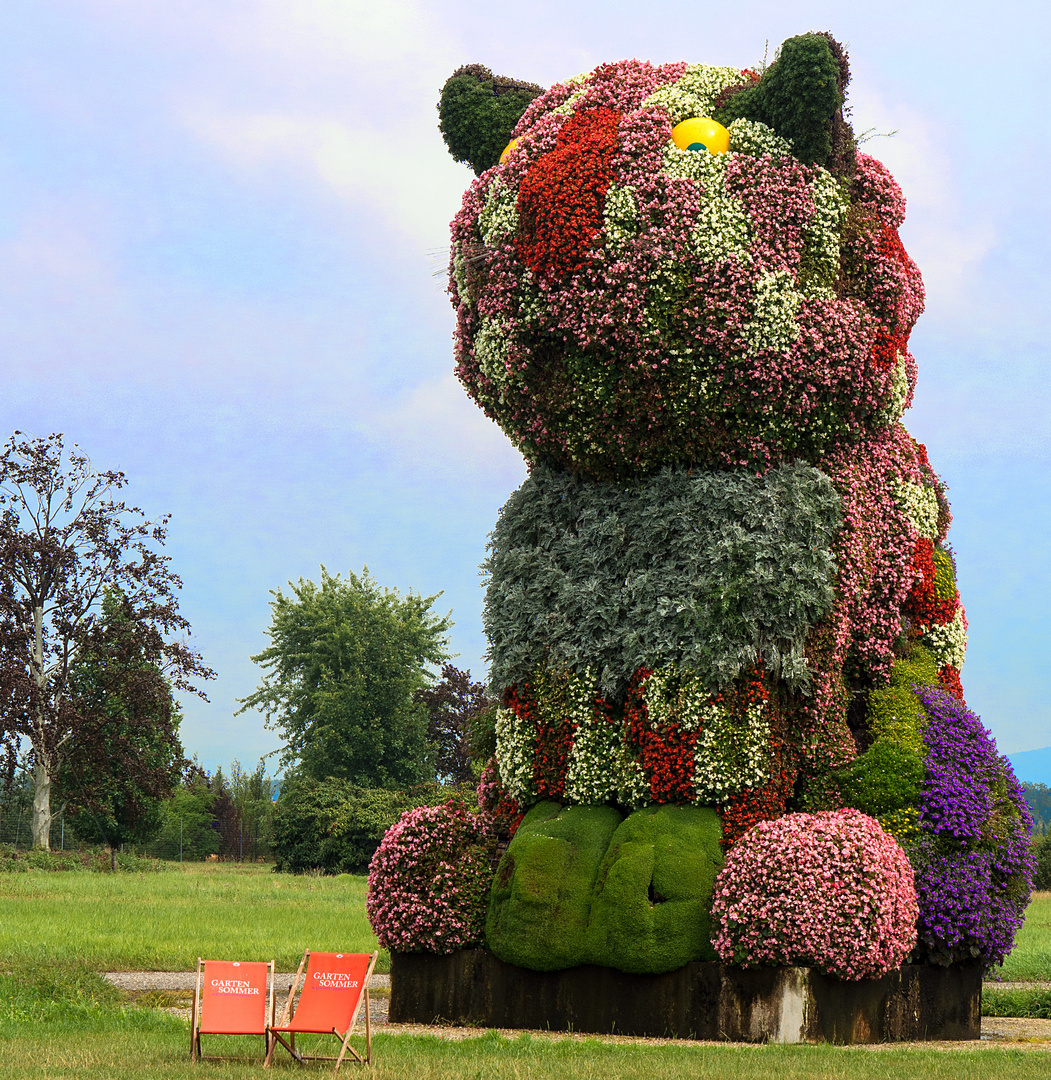 der mit blumen geschmückte