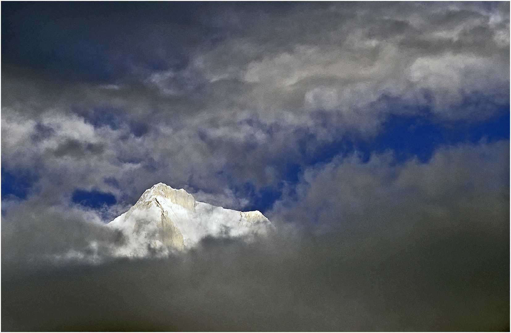 Der mit den Wolken spielt