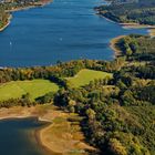 Der Möhnesee mit der Delecker Brücke