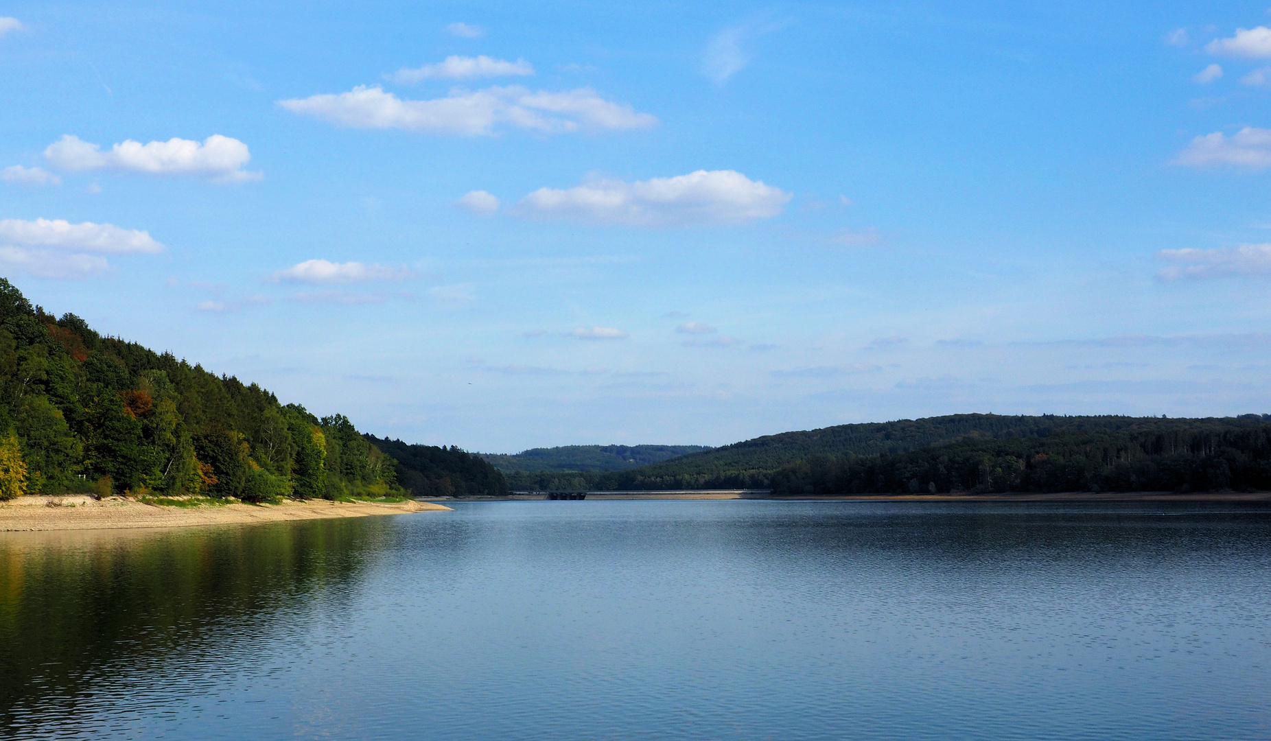 Der Möhnesee.... zum Spiegeltag...