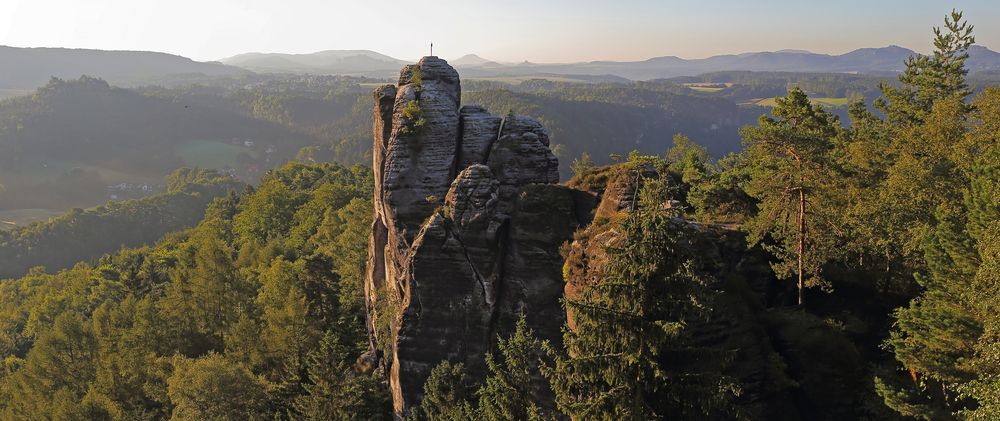 Der Mönch gehört zu den berühmten Ausnahmefelsen im Basteigebiet...