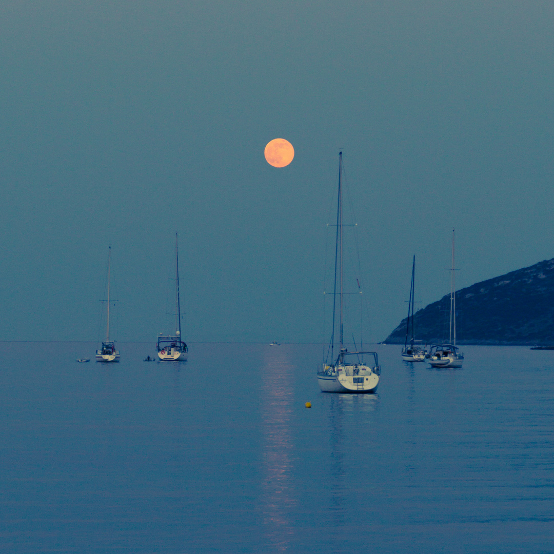 Der Mond geht auf ...