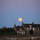 Der Mond in Normandie in Frankreich