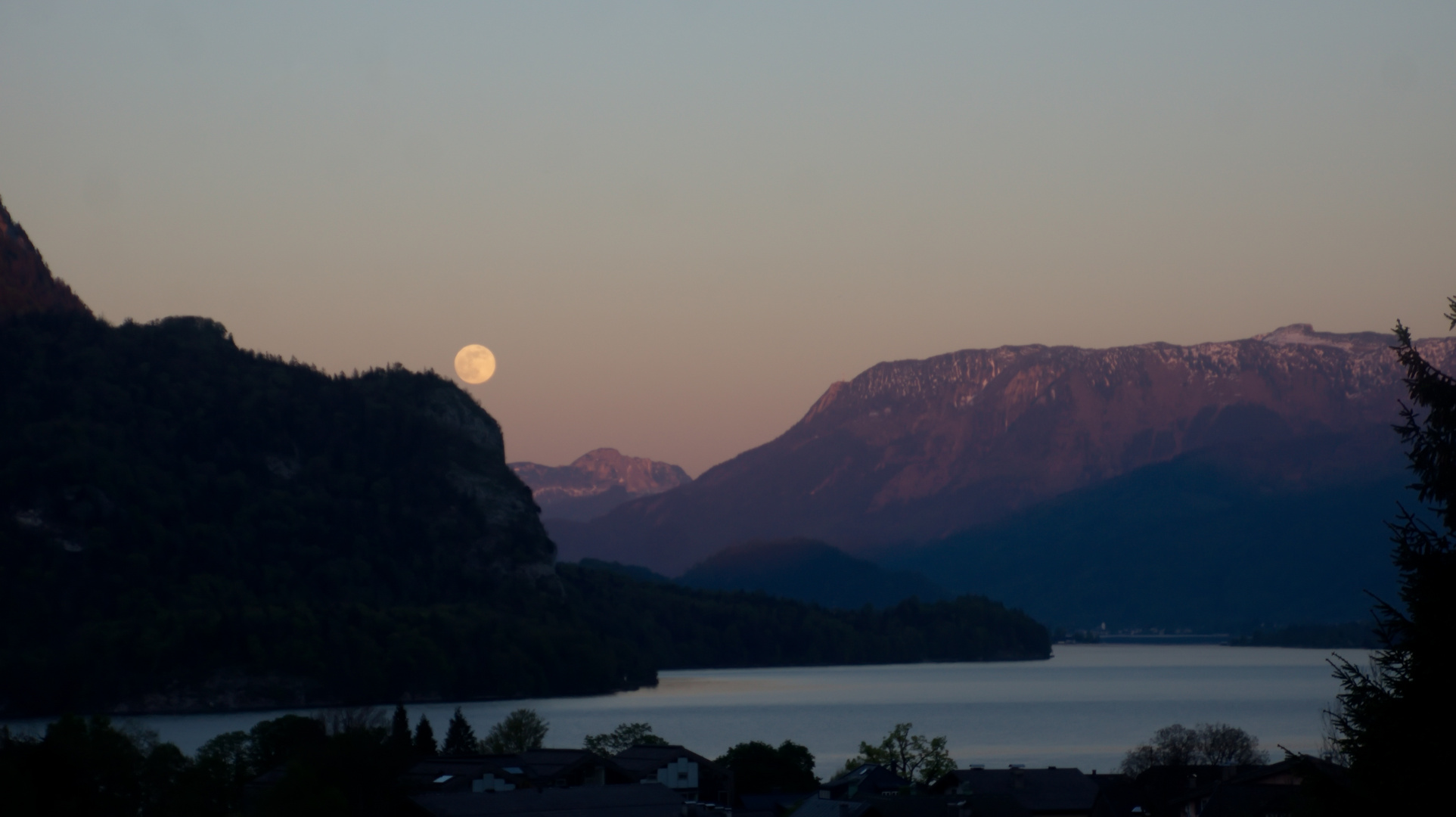 Der Mond is aufgegangen....