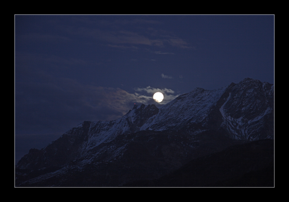 Der Mond ist aufgegangen