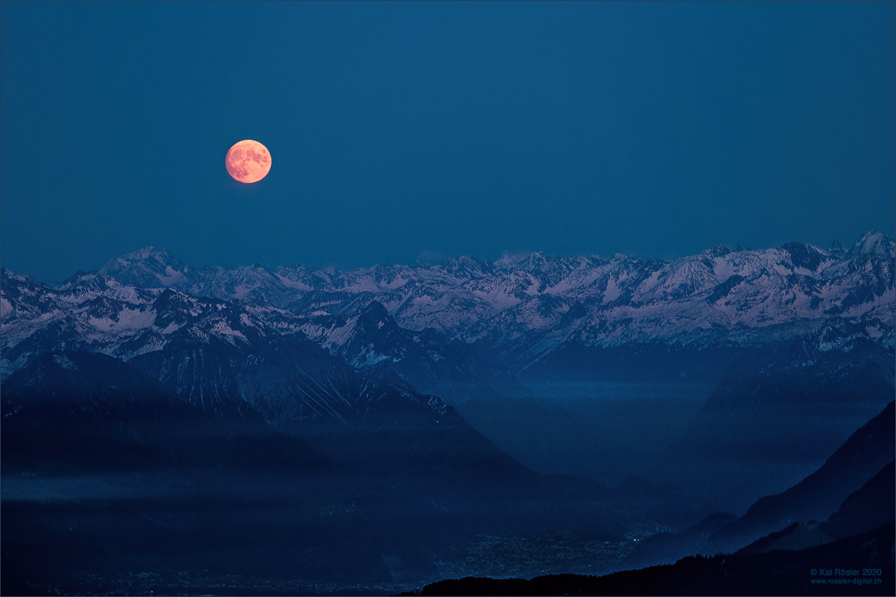 Der Mond ist aufgegangen