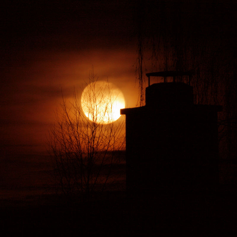 Der Mond ist aufgegangen