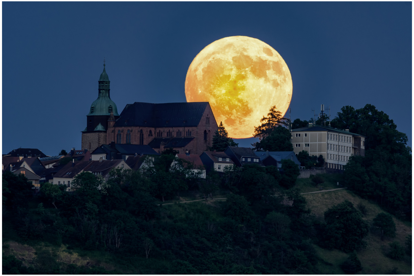 Der Mond ist aufgegangen