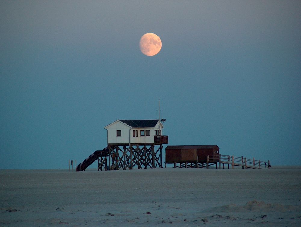 Der Mond ist aufgegangen by Fischie 