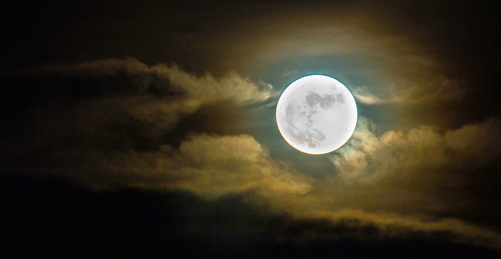 Der Mond ist aufgegangen