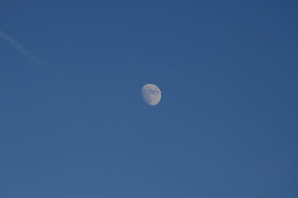 Der Mond ist da