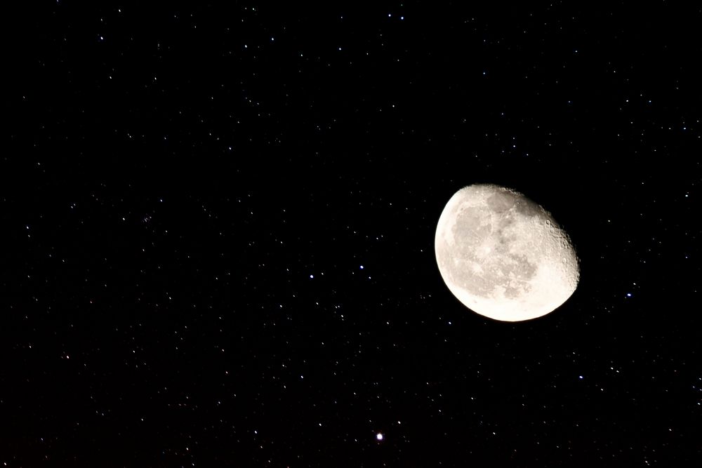 Der Mond über Aschaffenburg - Johannesberg