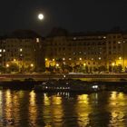 Der Mond über Budapest...