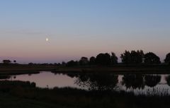 Der Mond über dem See