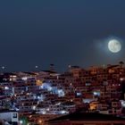 Der Mond über der Costa Adeje auf Teneriffa