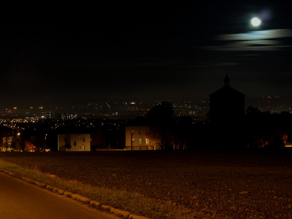 Der Mond über Dresden