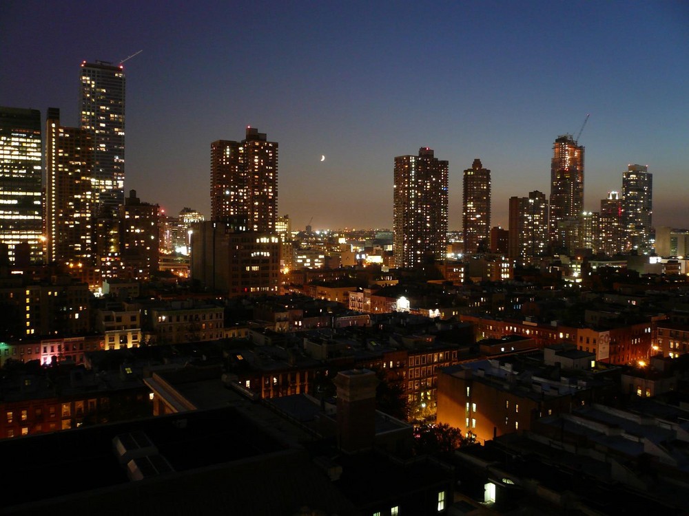 Der Mond über Manhattan.