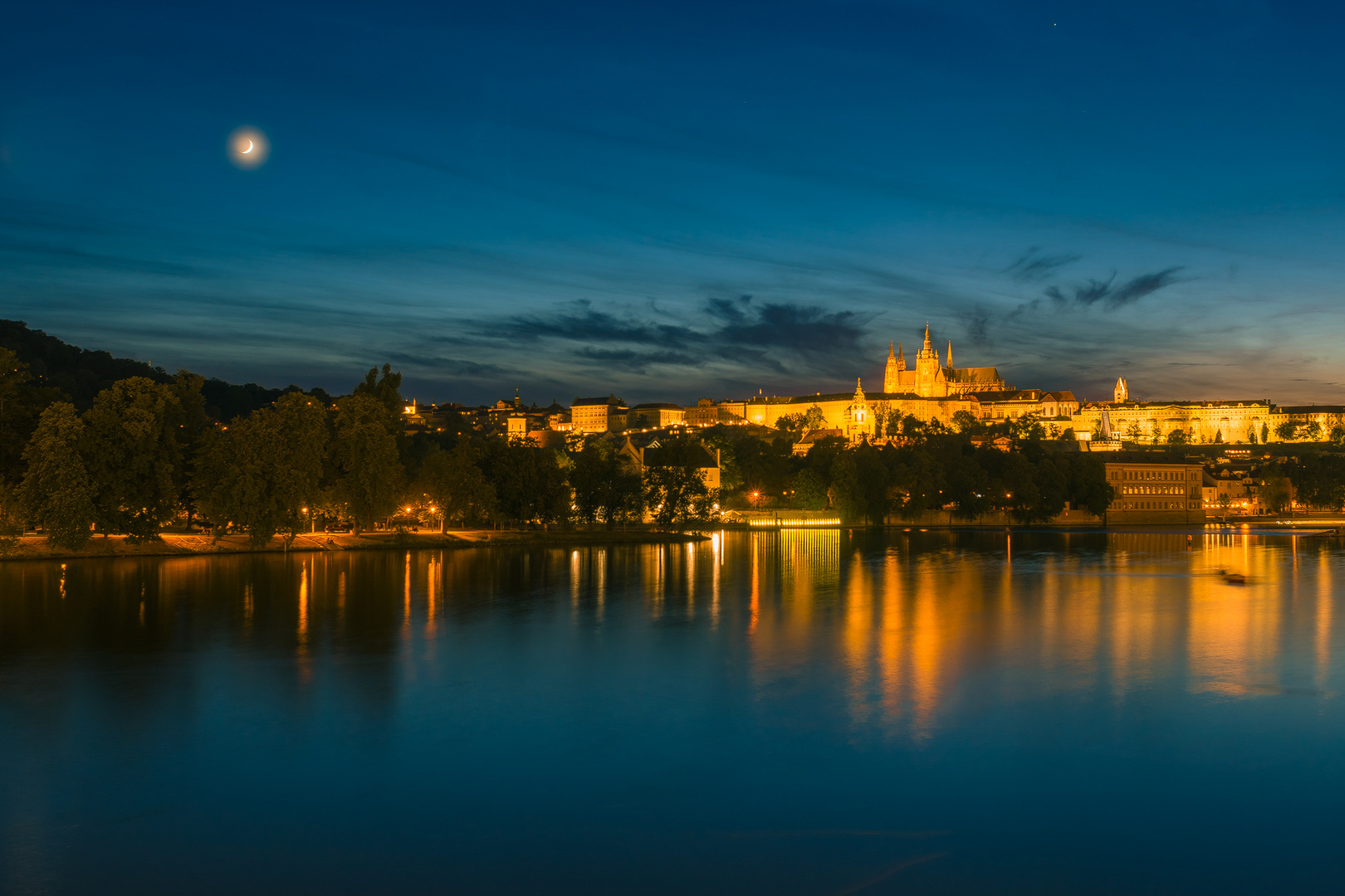 Der Mond über Prag